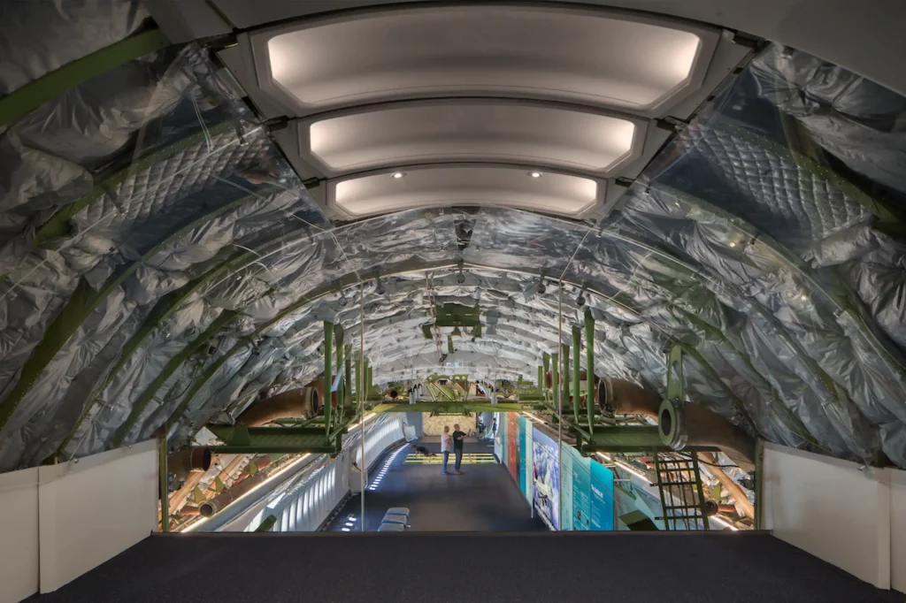 Delta 747 exhibit interior.